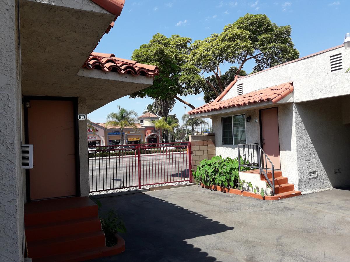 World Motel Lynwood Exterior photo