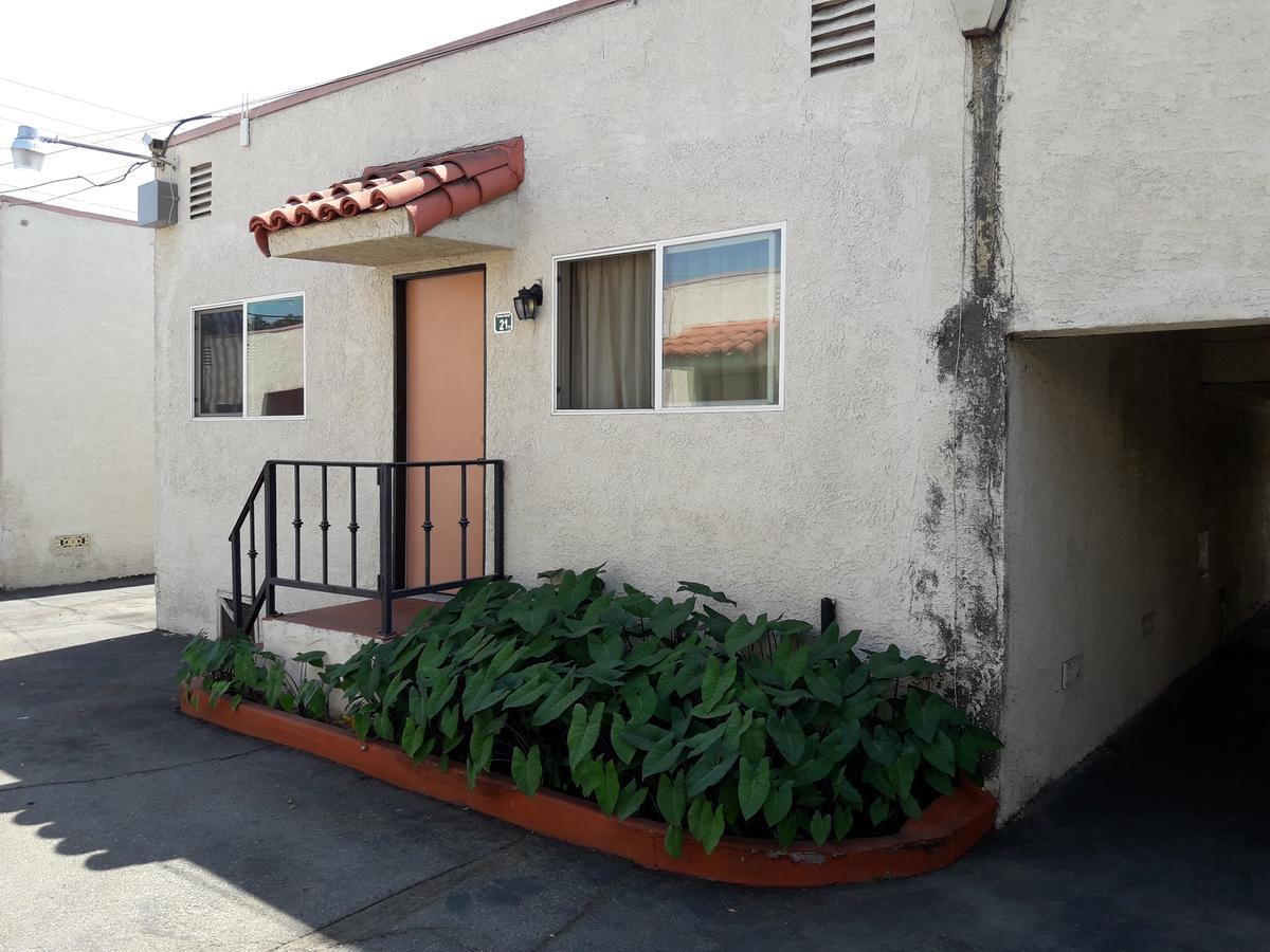 World Motel Lynwood Exterior photo